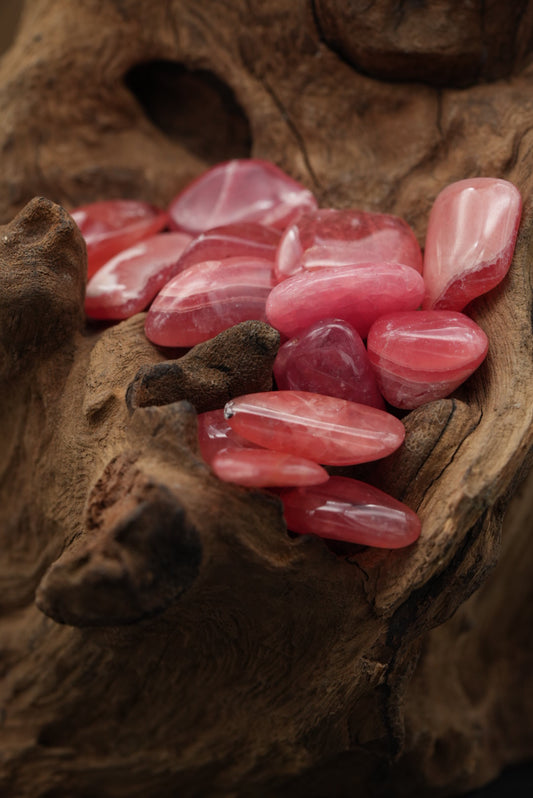 Rhodochrosit Oritz der Kategorie Trommelsteine